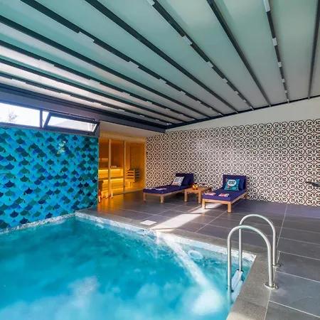 Gezer Luxury Private Pool 别墅