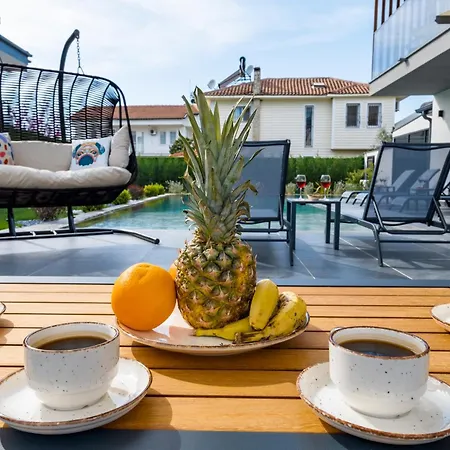 Gezer Luxury Private Pool