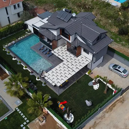 Gezer Luxury Private Pool Вилла *