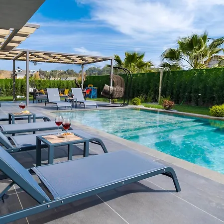 Вилла Gezer Luxury Private Pool *